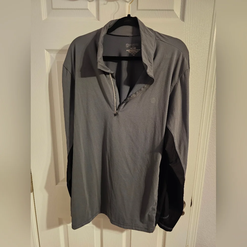 Balance Collection Men's Gray and Black Lightweight Jacket
